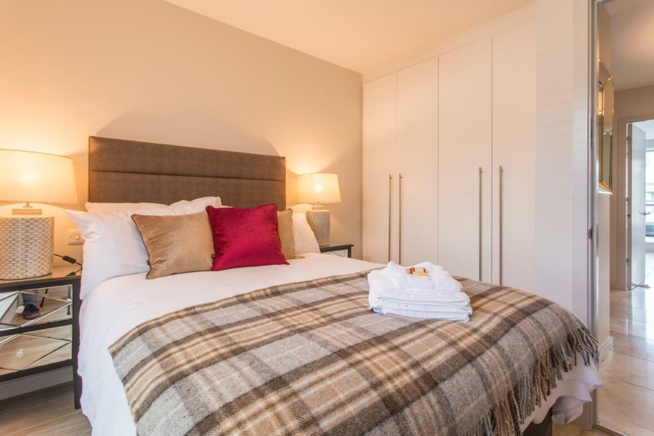 The Smithfield Penthouse Suite Дъблин Екстериор снимка